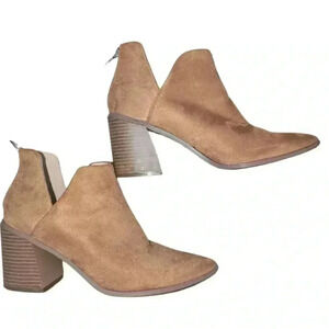 Suede Block Heel Pointy Toe Retro 70s Boots Size 9